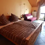 Gaestehaus Rebstock Im Weingut Schrauth-becker Guest house Udenheim